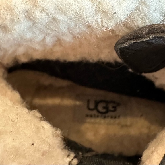UGG Boots Women’s Size 6.5 - Picture 8 of 10